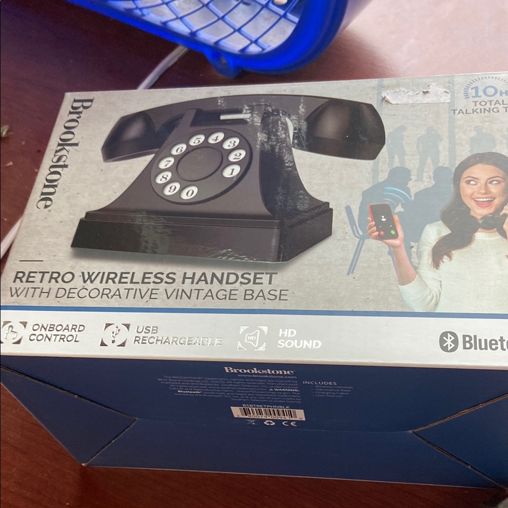 Brookstone Retro Wireless Handset with Vintage Base